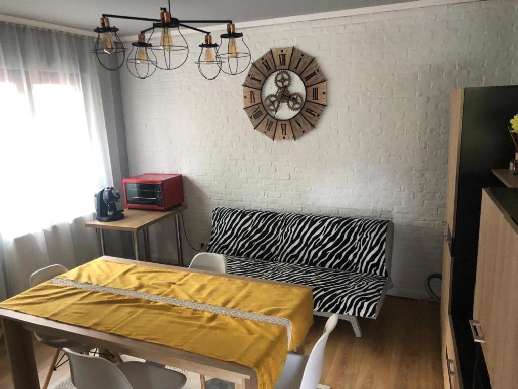 Ferienwohnung Apartament Dorobanti Cluj-Napoca Exterior foto